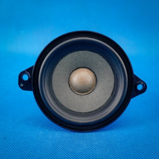 speaker of the dashboard rozdzielczej the centre Audi Q3 83A 83A035453