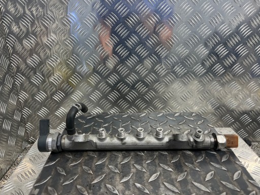 Rampe injection VOLKSWAGEN PASSAT CC 03L089C