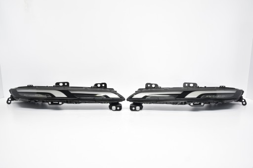 lights light left right BMW 7 G70 i7 G70