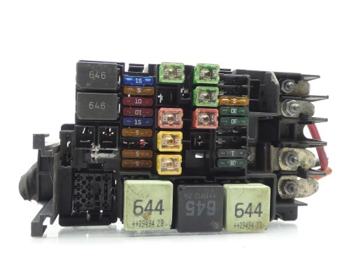Module fusibles Boîte VW JETTA VI 5C 1.6 TDI CAY 5C0937819A
