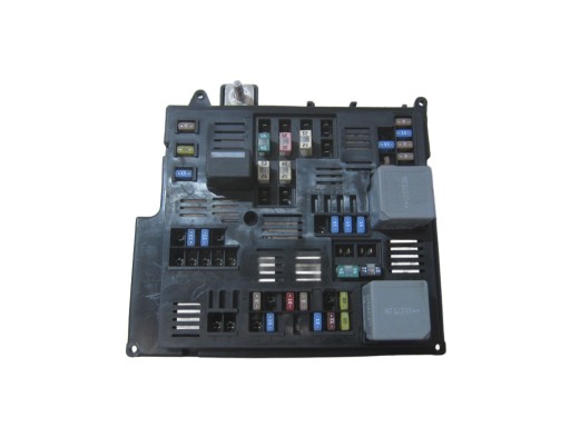VOLVO XC60 II XC 60 S90 V90 ROZDZIELACZ Module fusibles 31473772