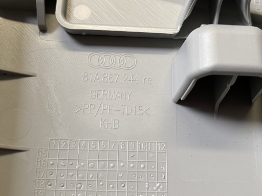 AUDI Q2 81A cover SLUPKA B right 81A867244