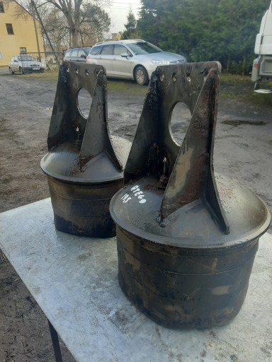 33369021 - Подушка задньої підвіски мерседес, диски 19,5