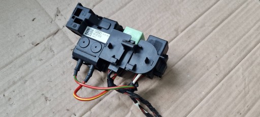 A4 B9 8W ROZDZIELACZ PRADU fusibile 2.0 TDI 8W0937503B A5 8W
