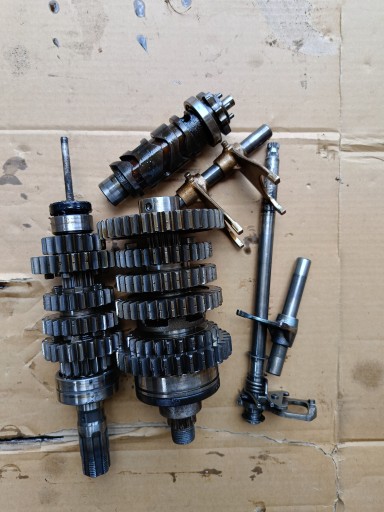 32232135gsxr750 - Коробка передач Suzuki gsxr 750 k1 k2