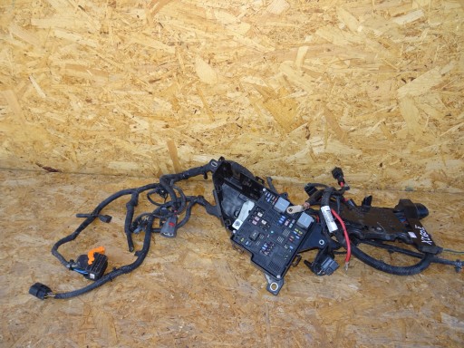 БЛОК ПРЕДОХРАНИТЕЛЕЙ VOLVO XC60 II 31398000