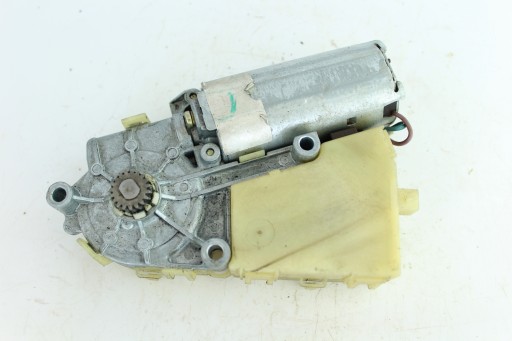 motor ablaktörlő BMW 3 E36 far 67.618369227 BMW