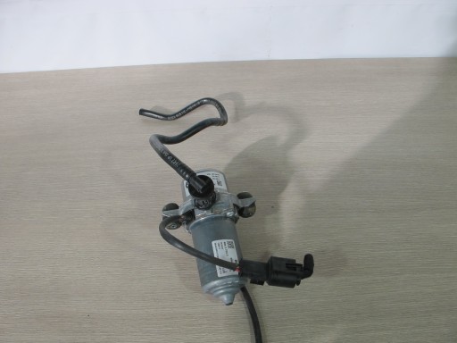 6857504 - Вакуумний НАСОС BMW I3 6857405