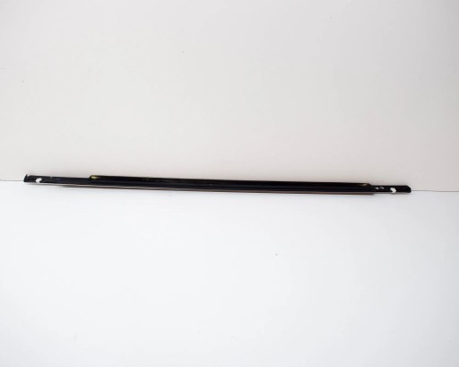 moulding dust TYLNYCH of left door VOLVO S90 II 31848055 15132103 2.0L