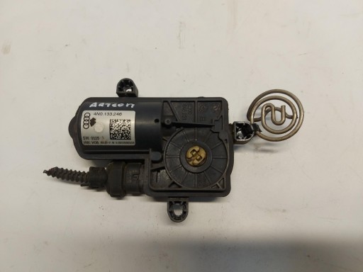 VW Arteon 3G8 2018r motor výfuku 4N0133246