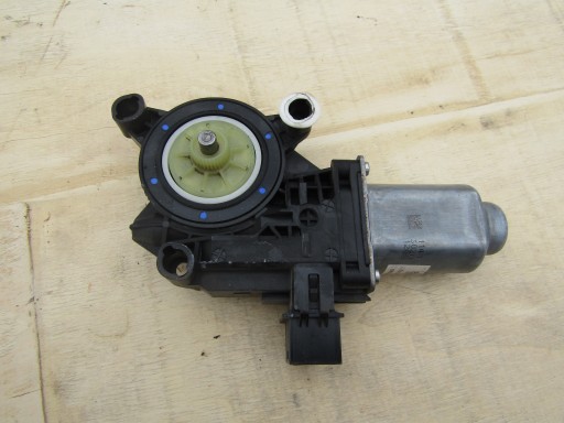 6r0959802 aq мотор стеклоподъемника правый передний skoda fabia ii 07-14