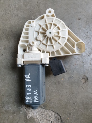 A9607201246 - Actros mp4 двигатель arocs двигатель правого стеклоподъемника