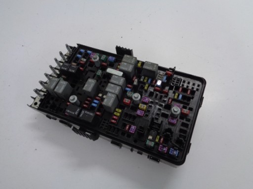 68359120AB - КОРОБКА ЗАПОБІЖНИКІВ JEEP WRANGLER GLADIATOR 2020-