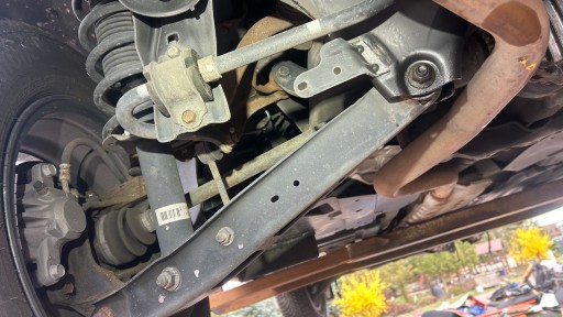 VAV5189 - Задня підвіска санки коляска subaru xv 11-17 4x4