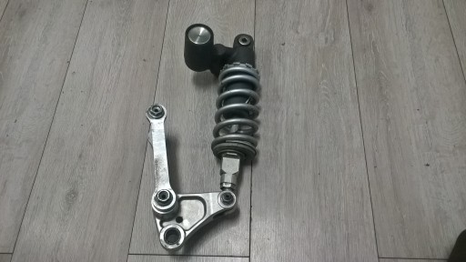 Yamaha R1 RN32 RN49 амортизатор задний задний колыбель