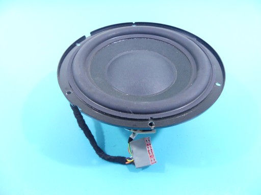 299238-001 - САБВУФЕР PORSCHE PANAMERA И 970 09-16