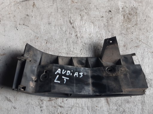 AUDI A3 8L 3D Leiste Schutzleiste unter LAMPE links heck 8L0807871A KOD LZ5L