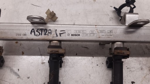 Rampe injection Injecteurs Opel Astra J kombi 1,4T