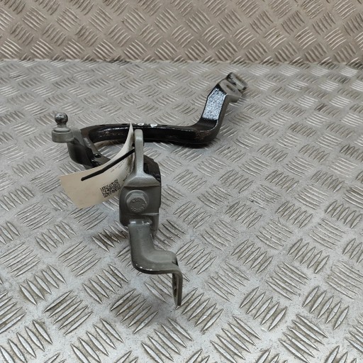 9630148 - Bmw ix 2022 правая сторона петля крышки багажника