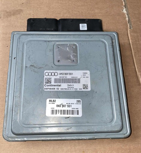 Компьютерный контроллер двигателя audi 8k0907551 5wp46406