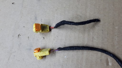 A4 B9 LIFT CONNECTOR CONTACT KOSTKA AIRBAG 4M1972562B A5 8W