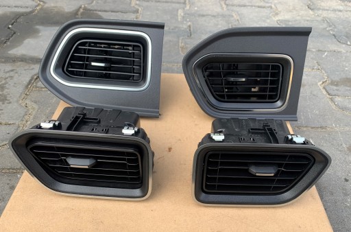 682608914R - ВЕНТИЛЯЦІЙНА РЕШІТКА КОНСОЛІ ДОШКИ MOVAN MASTER IV 4 21R