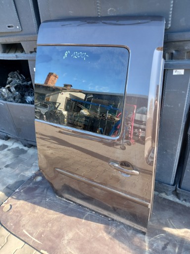 2K5843208 - Vw caddy 2k5 двери права lh8w