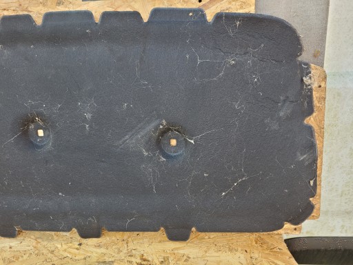 Insonorisation du capot VOLKSWAGEN POLO 2G