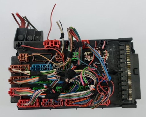 Блок предохранителей mercedes w163 1635450205