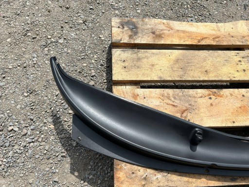 torpedo upper tension belt cover Chevrolet Corvette C5 1997