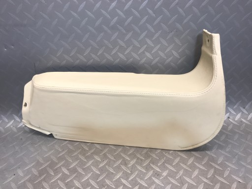 4G43-02349-ABW - ВНУТРІШНЄ ОЗДОБЛЕННЯ ПОРОГА ЛІВА ASTON MARTIN DB9