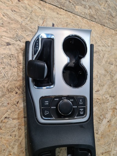 JEEP GRAND CHEROKEE WK2 2013 2014 2015 РЫЧАГ