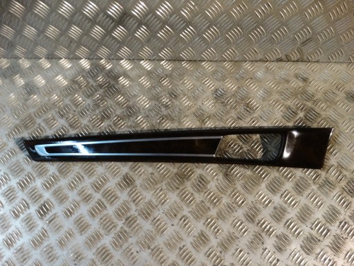 ДЕКОРАТИВНА ПАНКА ДВЕРІ ПЕРЕДНЯ ЛІВА PANAMERA 971 1