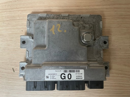 Контролер двигуна nissan navara