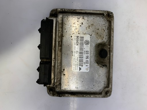 Контролер двигуна vag 0261206030 6k0906032a