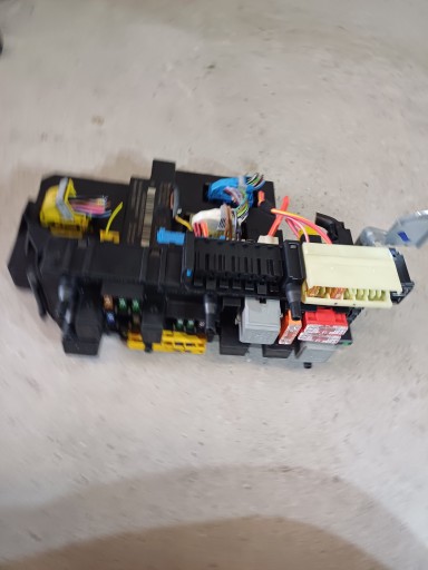 Mercedes c-class w204 07-11 1.8 модуль блока предохранителей 2045458401