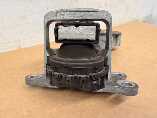 Renault Megane IV 1.6 dCi engine mount 112842617R