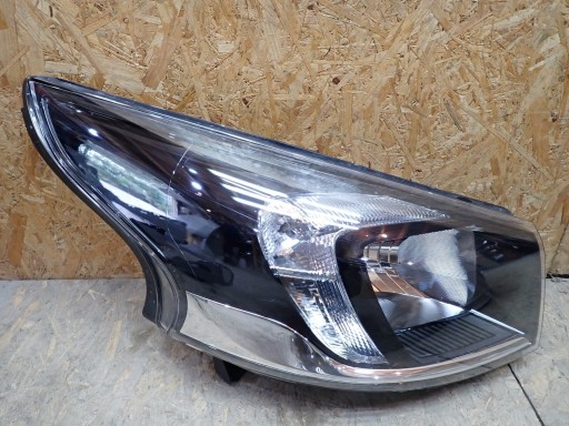 light right REFLEKTOR right OPEL VIVARO 2 II B X82 2014-2019R 260104643R