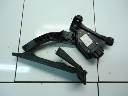HYUNDAI I40 PEDAL potentiometer gas 32726-3Z900