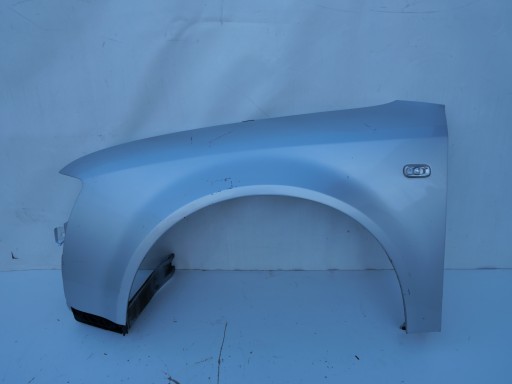 AUDI A4 B6 blatník levý předek přední