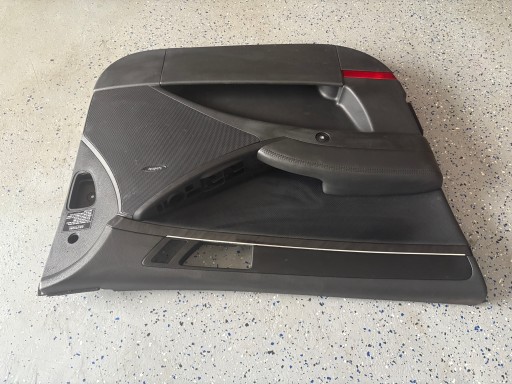 HYUNDAI IX55 side door left front 82310-3J000