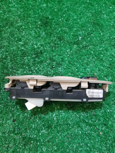 control panel of the window driver´s TOYOTA AVENSIS T25 84820-05100