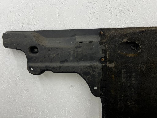 MASKOWNICA Blende Abdeckung untere DER SCHWELLE Unterfahrschutz rechts VW PASSAT B8 3Q0825102A