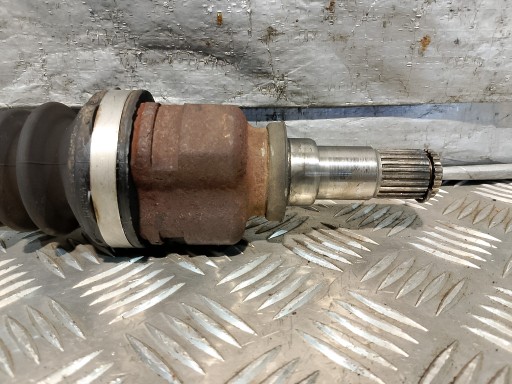 semi-axis left short. TOYOTA AYGO and 1 1.0 B