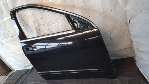 dveře předek přední pravé 197 Mercedes W251 kombi