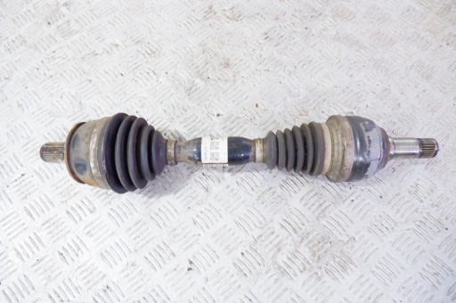 Піввісь лівий MERCEDES A W176 1.5 CDI A2463307600