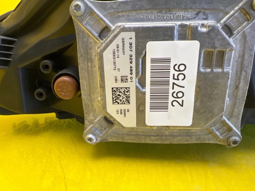 light Jeep Cherokee right 68157104AL complete