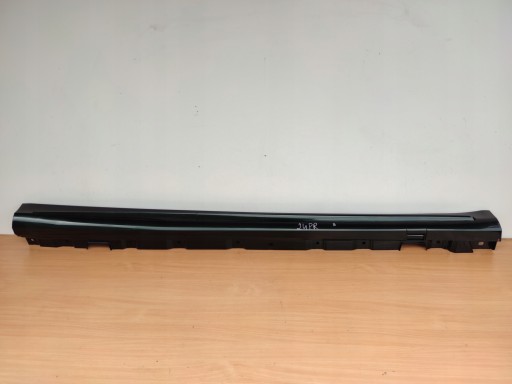 MERCEDES S-KLASA 6.3 AMG LONG right moulding threshold