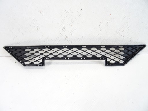 grid of a bumper front central MG MG3 LIFT P10272644
