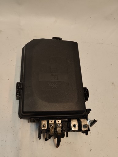 Блок предохранителей opel astra k v 39119226